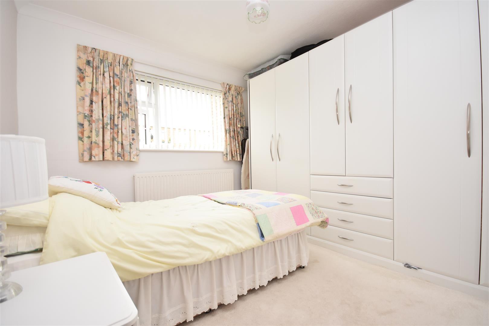 12 Albany Court, Beach Road, Penarth, CF64 1JU